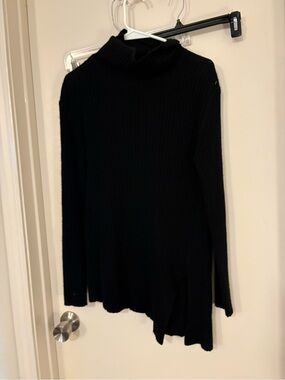 Neiman Marcus Black Ribbed Turtleneck Sweater 100% cashmere women’s